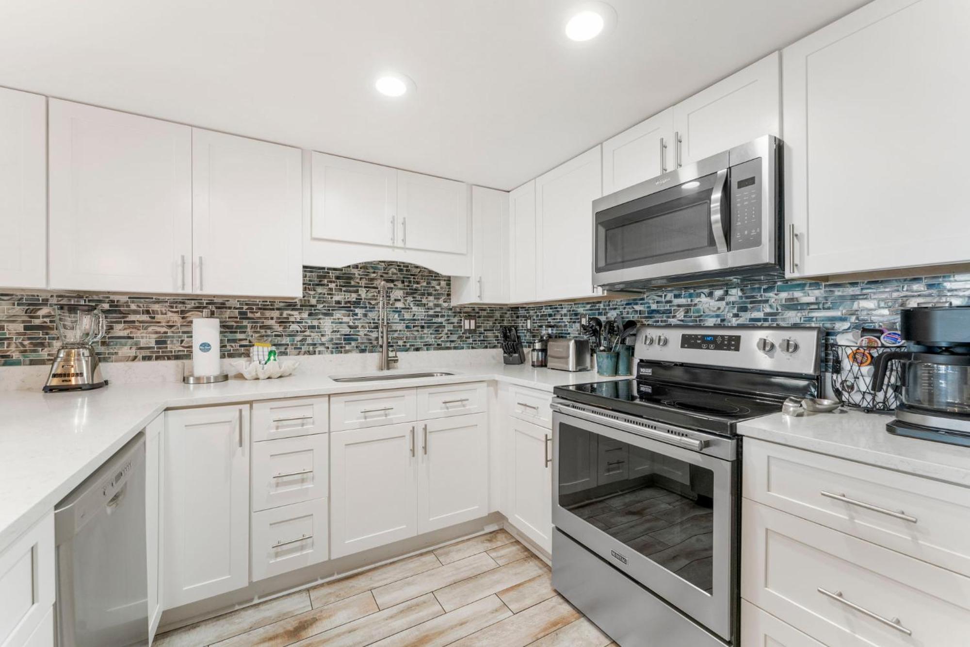 Stunning 2/2 Designer Condo W Coastal Appeal Right On The Gulf! Panama City Beach Extérieur photo