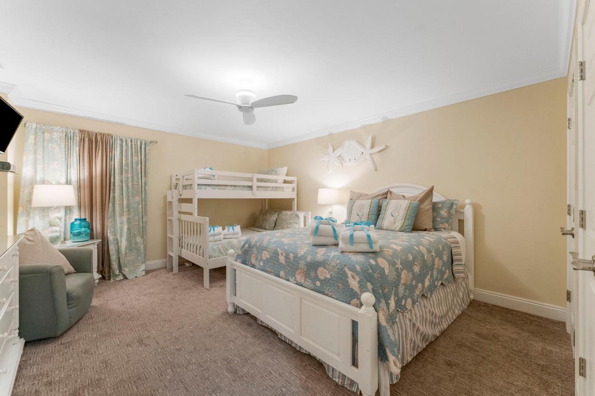Stunning 2/2 Designer Condo W Coastal Appeal Right On The Gulf! Panama City Beach Extérieur photo